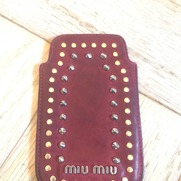 Miu Miu Iphone Case in Malva (Bordeaux) - Picture 2 of 4